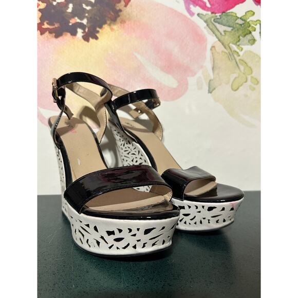 JustFab Wedge Strappy Heels Black and White Designs Summer Classy Ankle Strap 10 - Picture 1 of 6
